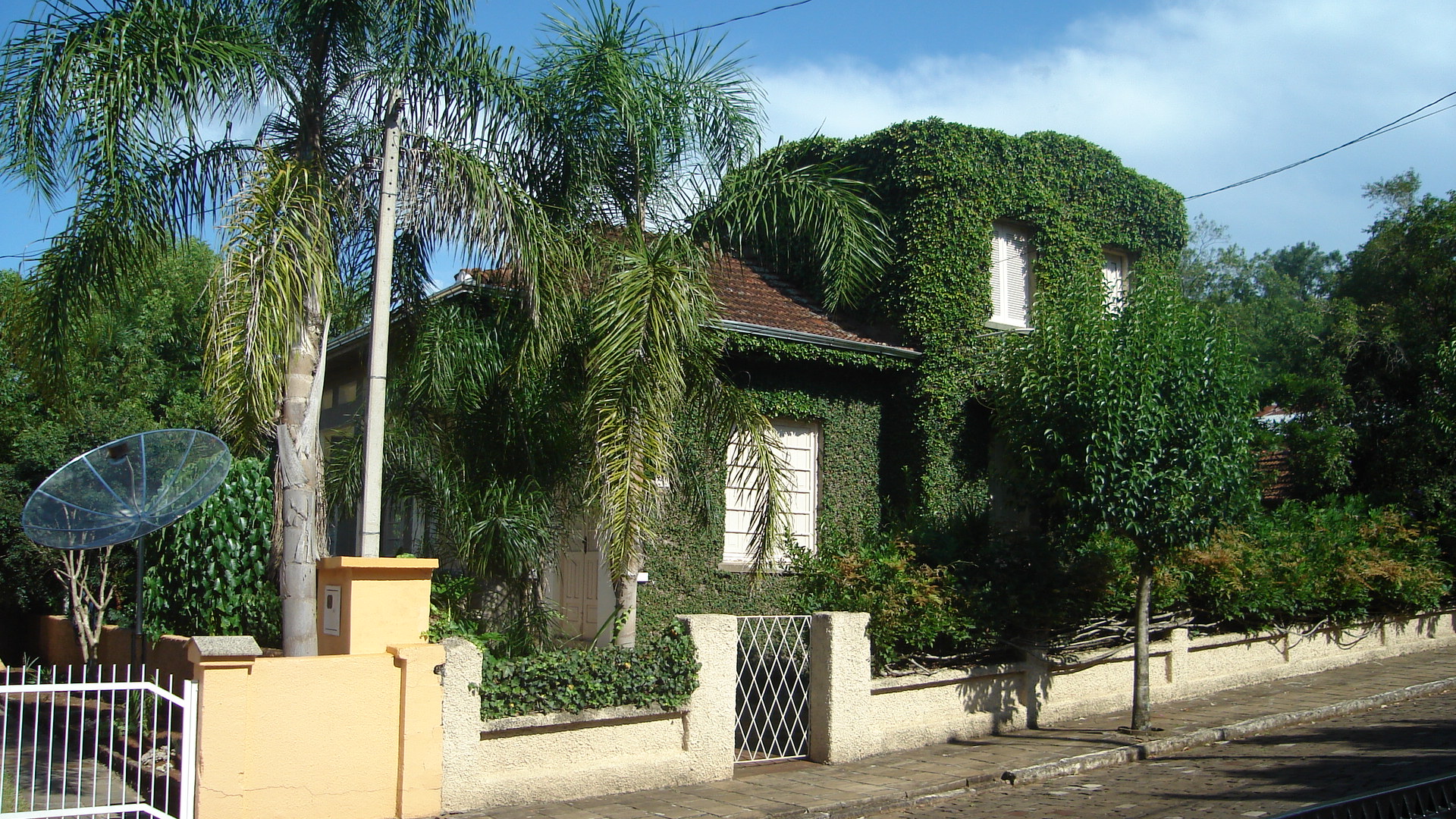 Casa de Arminho Miotto, primeiro prefeito de Anta Gorda, RS.