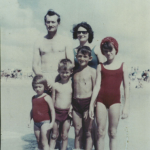 Família Adelino Dametto, c. 1964. Praia de Imbé, litoral gaúcho.