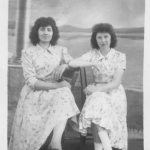 Ana Maria Andreolli e Catarina Maria Dametto (filha de Victor Dametto), catequistas da Capela Santo Antônio, Linha Quarta, Anta Gorda - RS, 1959-1962.