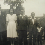 Irmãos Ivo, Nair, Edino, Eloi e José Bruno Chies, c. 1945.