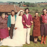 Casamento de Sadi Divino Dametto e Nair Favretto no dia 24/09/1977, entre os pais de Nair e os pais de Sadi: Josefina Gastaldo e Gentil Armando Dametto.