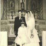 Casamento de Teresinha Riedi e Delfino Cichelero na antiga capela São Silvestre, Linha Doze. Aia: Maria Regina Dametto.