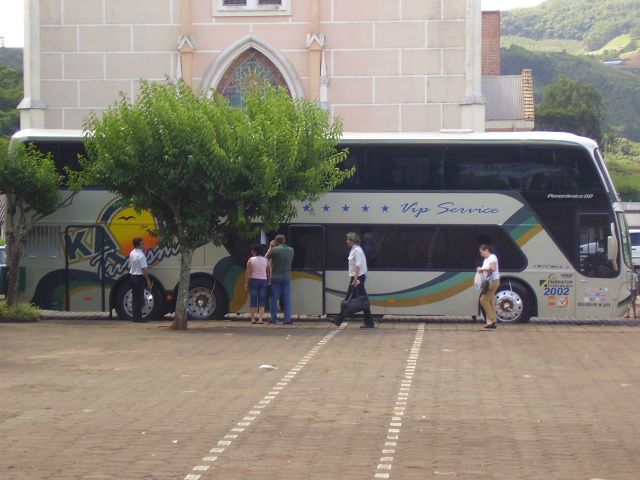 Desembarque do ônibus na Praça de Anta Gorda, RS.