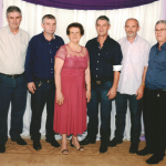 Maria Fontana Dametto, 80 anos, com os filhos Lorimar, Adalberto, Ernani, Sergio e Helio.