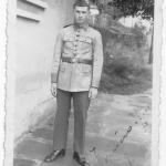 Selvino José Dametto, com uniforme de soldado do Exército.