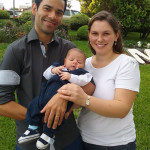 Lúcio Alves e Elisabete Dametto com o filho Bernardo Dametto Alves, nascido no dia 14/03/2016.